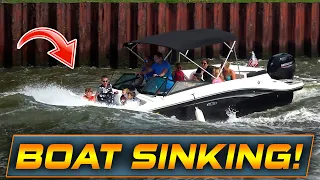 WARNING: BOAT SINKING! FAMILY IN PANIC MODE at Point Pleasant Canal !! | WAVY BOATS | HAULOVER INLET