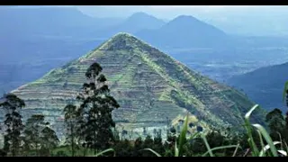 Gunung Padang Megalithic Pyramid - The Mystery of the world's oldest Pyramid