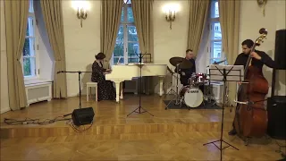 Laurentide waltz Oscar Peterson / Лаурентийский вальс Оскар Питерсон Picnic Trio (Пикник-квинтет)