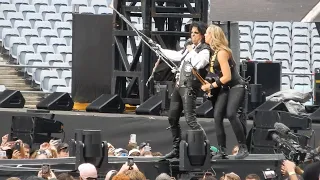 Fire Fight Australia - Alice Cooper. I'm Eighteen. [Fancam]