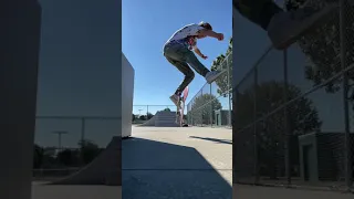 slow mo heelflip