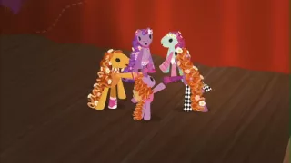 A Carousel Life - Lalaloopsy Ponies: The Big Show