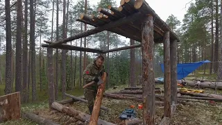 БЫЛО СТРАШНО НО Я ПРОДОЛЖАЛ СТРОЙКУ. ХИЖИНА ОТШЕЛЬНИКА. СТРОЮ ТАЁЖНЫЙ БАЛАГАН. СТРОИТЕЛЬСТВО В ЛЕСУ.