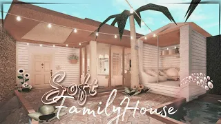 ROBLOX BLOXBURG: Soft Family House l tour + speedbuild ♡