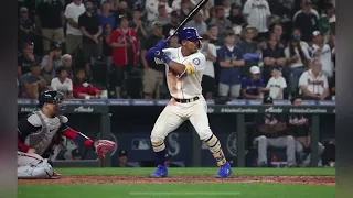 Julio Rodríguez. Big swing in slow motion.