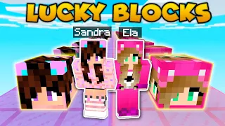 DESAFÍO de LUCKY BLOCKS @SandraCiresPlay VS ELA ❓😱 en MINECRAFT