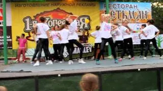 Performance from LA DANCE SCHOOL