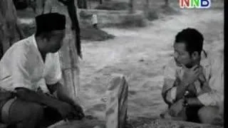 Ibu Mertuaku (1962) - Cemetery scene