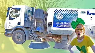 Exploring a Street Sweeper Machine