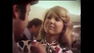 United Airlines Commercial (Teri Garr, 1974)