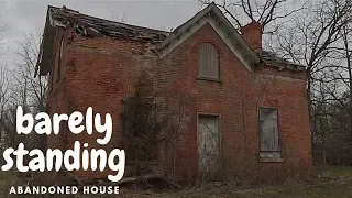 Urbex: ABANDONED House BARELY STANDING