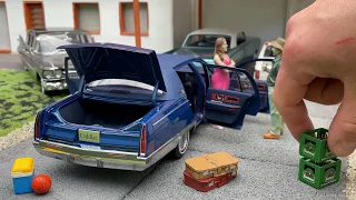 1:18 Cadillac Fleetwood Brougham '94, blue - Xiaoguang Model [Unboxing]