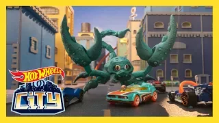 SCORPION STRIKE! | Hot Wheels City: Season 2 |  Episode 1 | @HotWheels