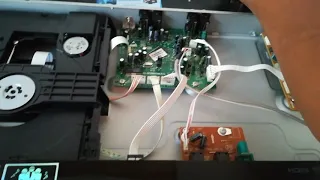 REPARAR LA BANDEJA DE UN DVD QUE NO ABRE (fácil y sencillo)