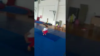 Überşlak öne salto kartvil Flik flak Adıyaman Cimnastik Kulübü çalışıyor(Gökben hoca)