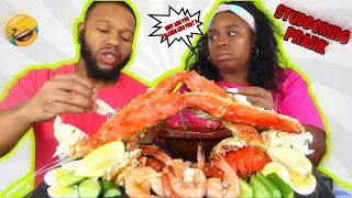 STUTTERING PRANK ON MY GIRLFRIEND & SEAFOOD BOIL MUKBANG WITH OUR BUTTER SAUCE!!