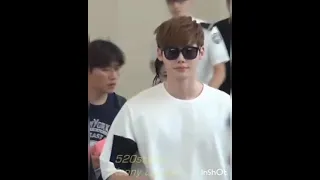 lee jong suk😊