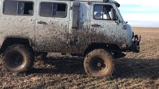 Что может УАЗ Буханка на военных мостах + 35 Cooper Discoverer STT?