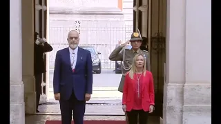 Rama pritet nga Kryeministrja Meloni në Itali