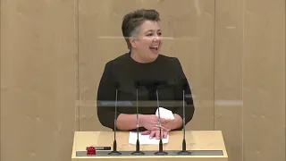 2021-01-20 187 Olga Voglauer (Die Grünen) - Nationalratssitzung (ab 19.15) vom 20.01.2021 um 19:15