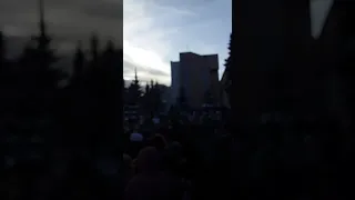 Протестующие в Тюмени скандируют   Путин   вор!