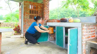 Make kitchen cabinet doors out of iron and corrugated iron, flower tiles | Ly Hieu Hieu