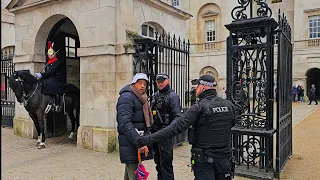 POLICE eject IDIOT TROUBLEMAKER from Horse Guards as The King's Guard looks on!