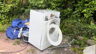 Servis washing machine destruction (handles so well)