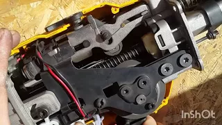 Проблема с нейлером DeWalt DCN692