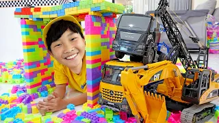 예준이의 중장비 트럭 블럭 조립놀이 레고 테크닉 변신놀이 Build Block with Truck Car Toys Play