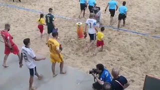 Чемпионат мира по пляжному футболу - 2019. Полуфинал. Россия и Италия выходят на песок