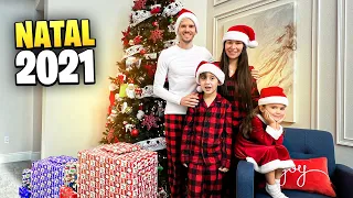 NATAL 2021 DA FAMÍLIA BRANCOALA 🎅 Abrindo PRESENTES que PAPAI NOEL Deixou na Árvore