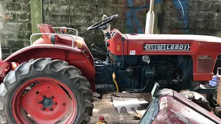 Kubota l 2201 tractor / l2201