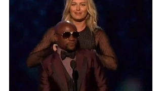 Maria Sharapova is really huge part 5 (clowns Floyd Mayweather)