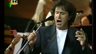 Γιώργος Νταλάρας - Όμορφη Πόλη | George Dalaras - Beautiful City (Mikis Theodorakis)