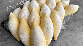 Azerbaijani sweets badambura.