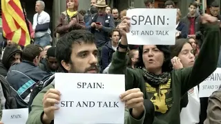 Sitzstreik im Katalonien-Konflikt: Demonstranten verlangen Gespräche