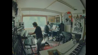 Willaris. K, The Presets - World Collapsing (Live in Studio)