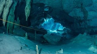 Cenote diving, Dos Ojos. Mexico