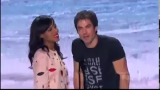 Nina Dobrev and Ian Somerhalder present teen choice awards 2013.mp4