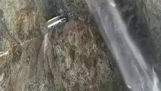 HRTC bus in pangi (Chamba) Himachal Pradesh | very dangerous 😯😯