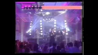 Johnny Hates Jazz "I Don't Want to be a Hero" TOTP Mike Smith & Gary Davies