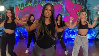 Call me Everyday by Chris Brown ft WizKid | Dance Fitness | Afrobeats | Zumba | Fitness With Robin