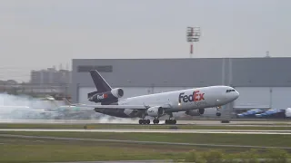 FedEx Express MD-11F Freighter Landing in Toronto from Memphis #video