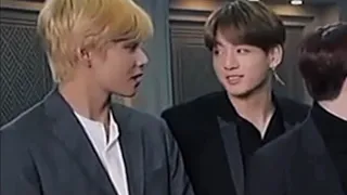 La manera en la que Taehyung y Jungkook se dicen 'Te amo' indirectamente, todo el tiempo.