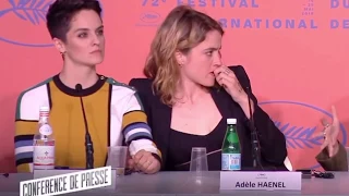 adèle haenel x noémie merlant | bad example of social distancing