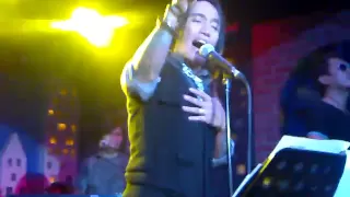 Arnel Pineda - Too much love will kill you @ Rockville,Jan.7,2011