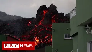 Canary Islands volcano forces further evacuations of La Palma residents - BBC News