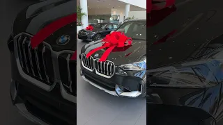 Цены на новые BMW X1 в автосалоне в США Майами Флорида