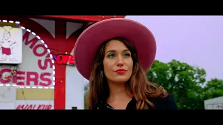 LOLA KIRKE  -  All My Exes Live in L.A. (featuring First Aid Kit), (Official Music Video)